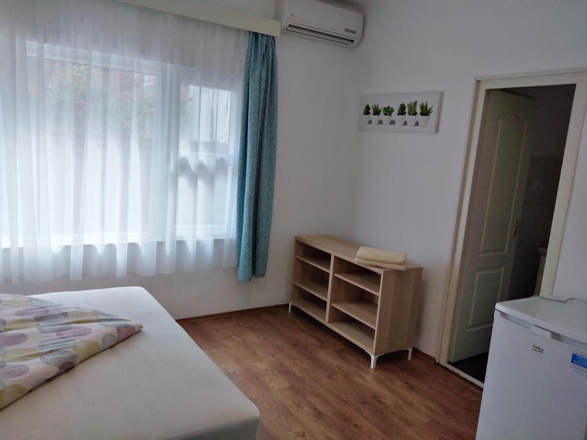 Villa Adele Siófok Esterno foto