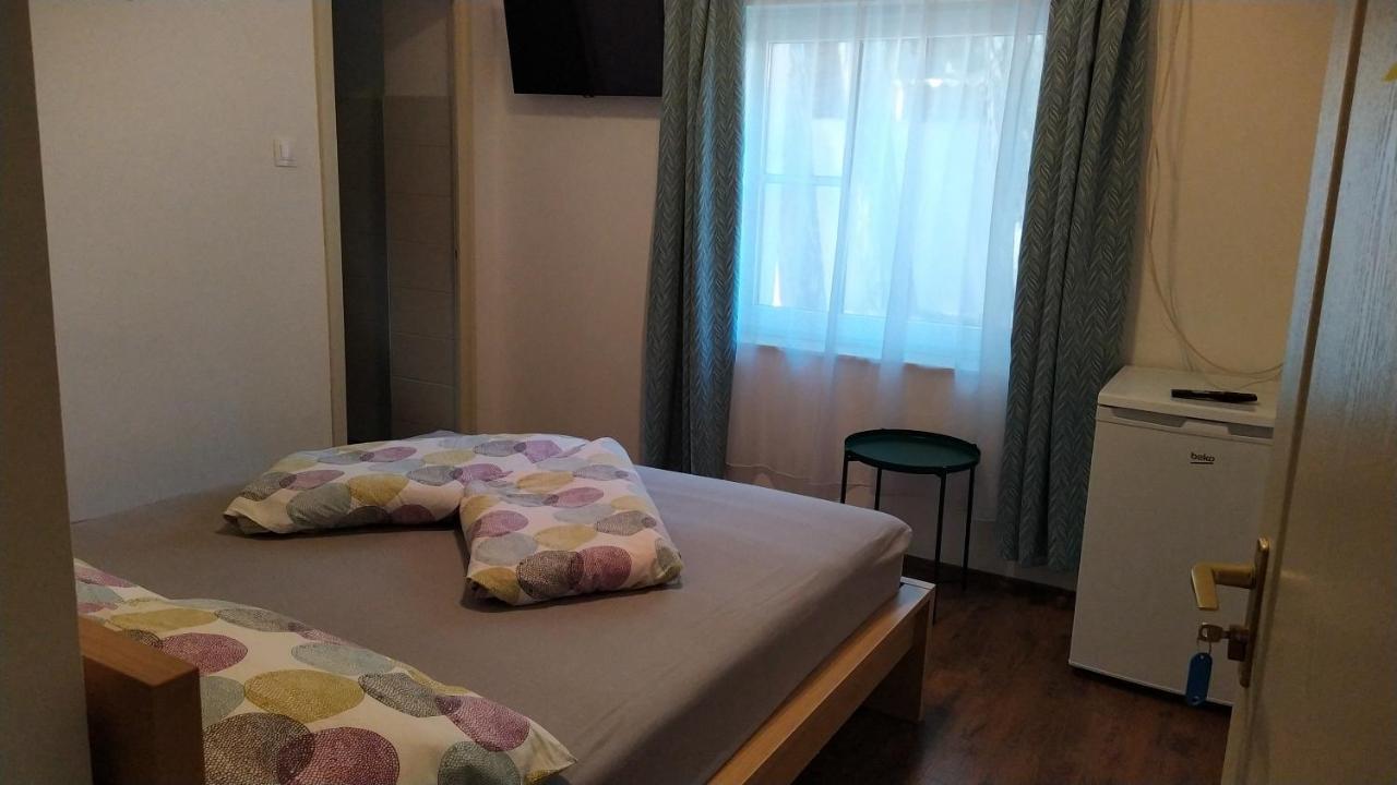 Villa Adele Siófok Esterno foto