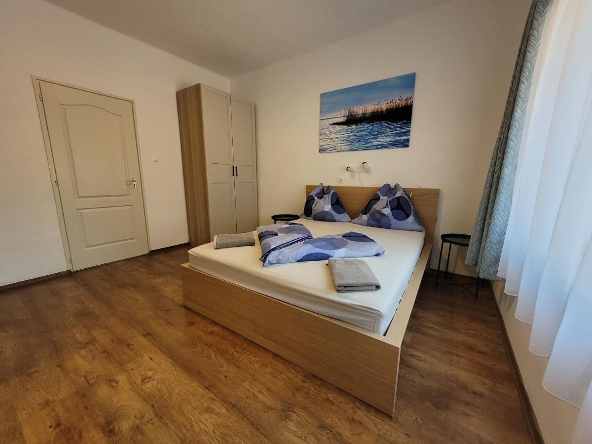 Villa Adele Siófok Esterno foto