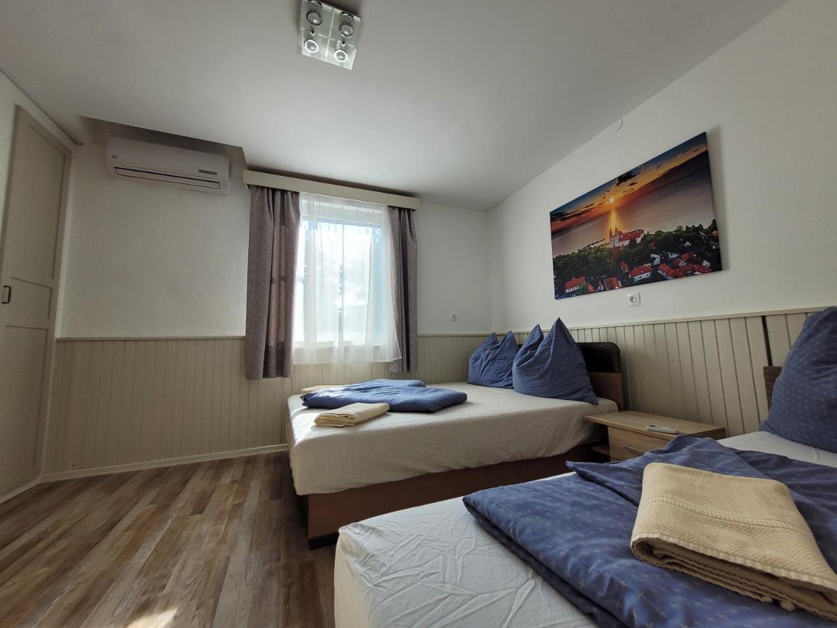 Villa Adele Siófok Esterno foto